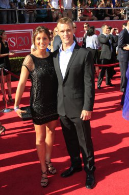 Jesse Spencer, Maya Gabeira