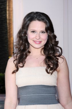 Katie Lowes