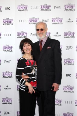 Anna Stuart, James Cromwell