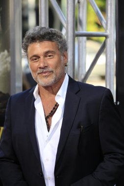 Steven Bauer