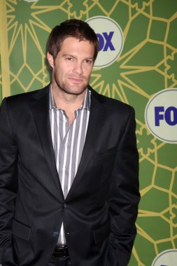 Geoff Stults