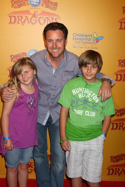 Chris Harrison, and his children — Stock Photo, Image