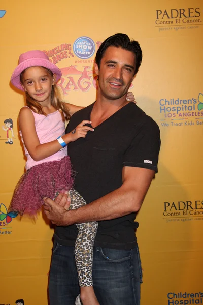 Gilles Marini and daughter — Stock Photo, Image
