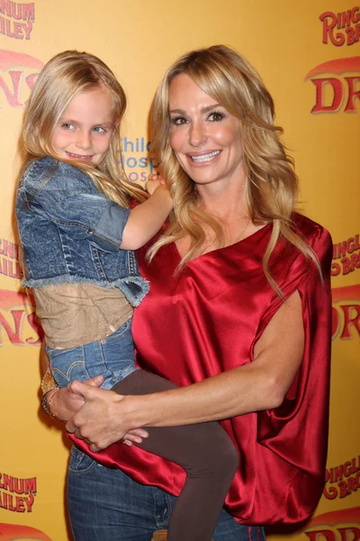 Taylor Armstrong and her daughter — Stock Photo, Image