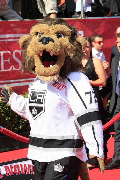 Bailey, LA Kings mascot — Stock Photo, Image