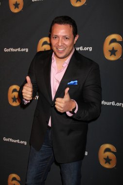 Luis Bustamante hector