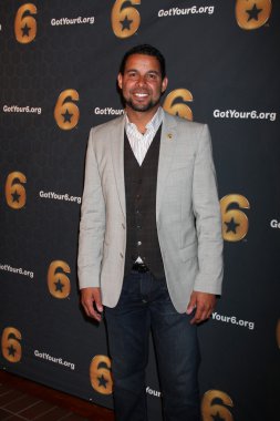 Jon Huertas