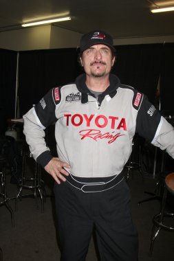 Kim Coates