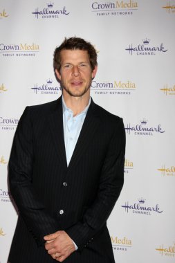 Eric Mabius