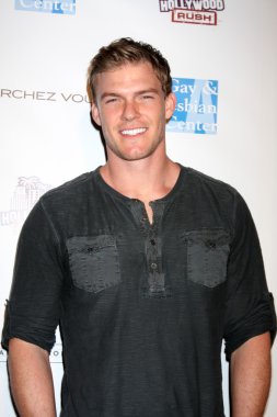 Alan Ritchson