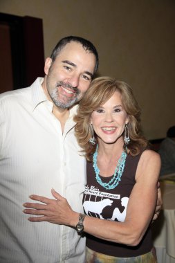 David Elkouby, Linda Blair