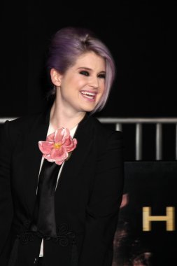 Kelly osbourne