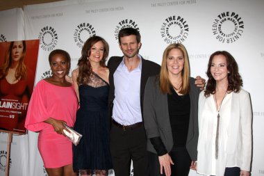 keskin ambrose, rachel boston, frederick weller, lesley ann savaşlarda