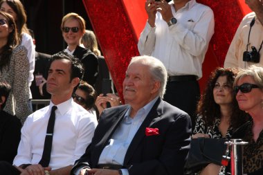 Justin Theroux, John Aniston