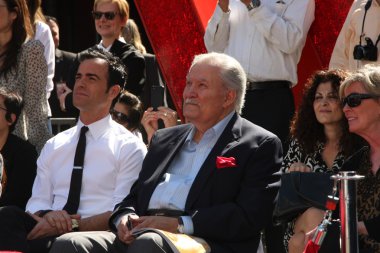 Justin Theroux, John Aniston