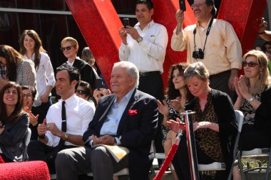 Justin Theroux, John Aniston