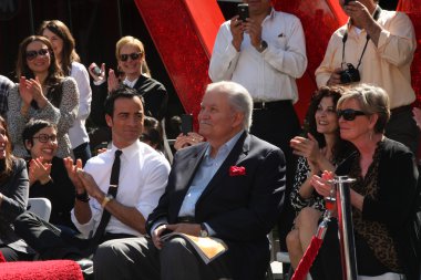 Justin Theroux, John Aniston