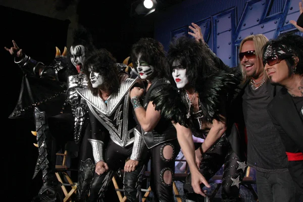 Kiss, Vince Neil, Nikki Sixx — Stockfoto