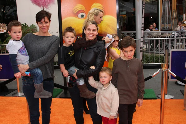 Cat Cora and Family — Stock Photo, Image