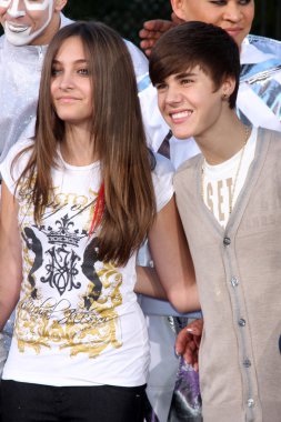 Paris Jackson, Justin Bieber