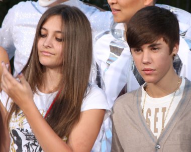 Paris Jackson, Justin Bieber