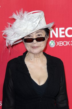 Yoko Ono