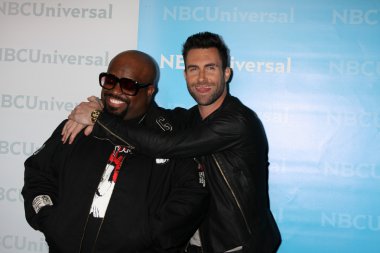 ceelo yeşil, adam levine