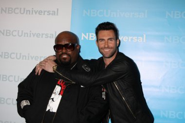 ceelo yeşil, adam levine