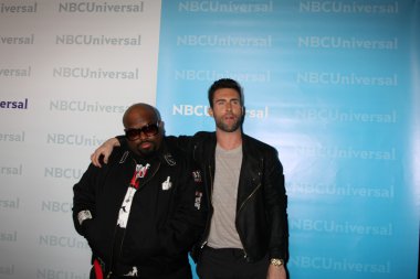 ceelo yeşil, adam levine