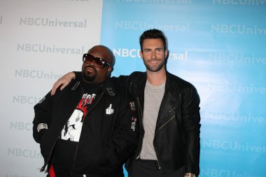 ceelo yeşil, adam levine