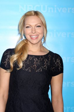 Laura prepon