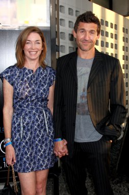 Julianne Nicholson, Jonathan Cake