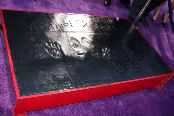 Michael Jackson Hand and Footprints, and his children's handprints — Stock Photo, Image