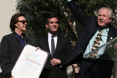 Paul Mccartney, Eric Garcetti, Tom Lebonge