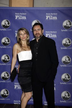 Demian bichir ve eşi stefanie köpekbalığı