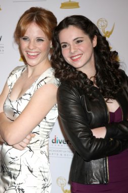 Katie Leclerc, Vanessa Marano