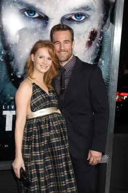 Kimberly Brook, James Van Der Beek