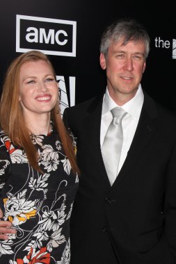 Mireille enos ve alan kırışık