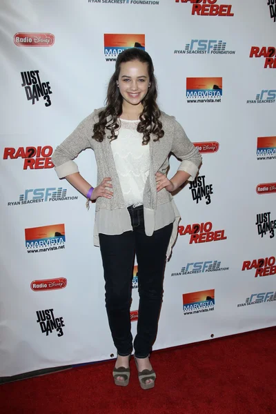 Mary Mouser — Stock Photo, Image