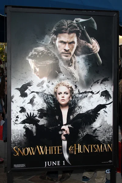 "Snövit och Huntsman "affisch — Stockfoto