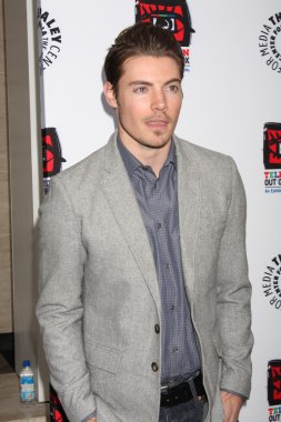 Josh Henderson