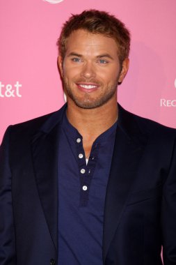 Kellan lutz