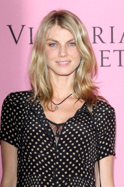 Angela Lindvall