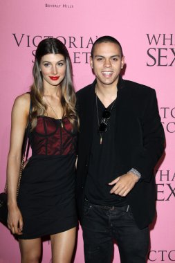 Cora skinner ve evan ross