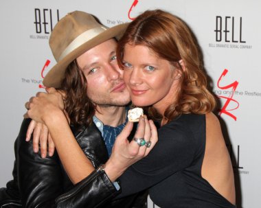 Michael Graziadei, Michelle Stafford