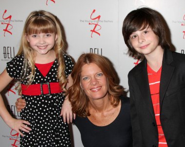 Samantha Bailey, Michelle Stafford, Robbie Tucker