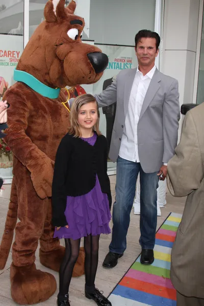 Isabella Lamas, Scooby-Doo, Lorenzo Lamas — Stok fotoğraf