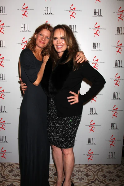 Michelle Stafford, Catherine Bach — Stock Photo, Image