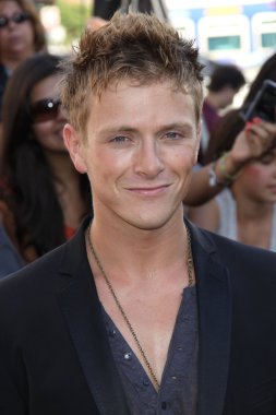 Charlie Bewley