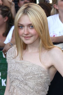 Dakota Fanning